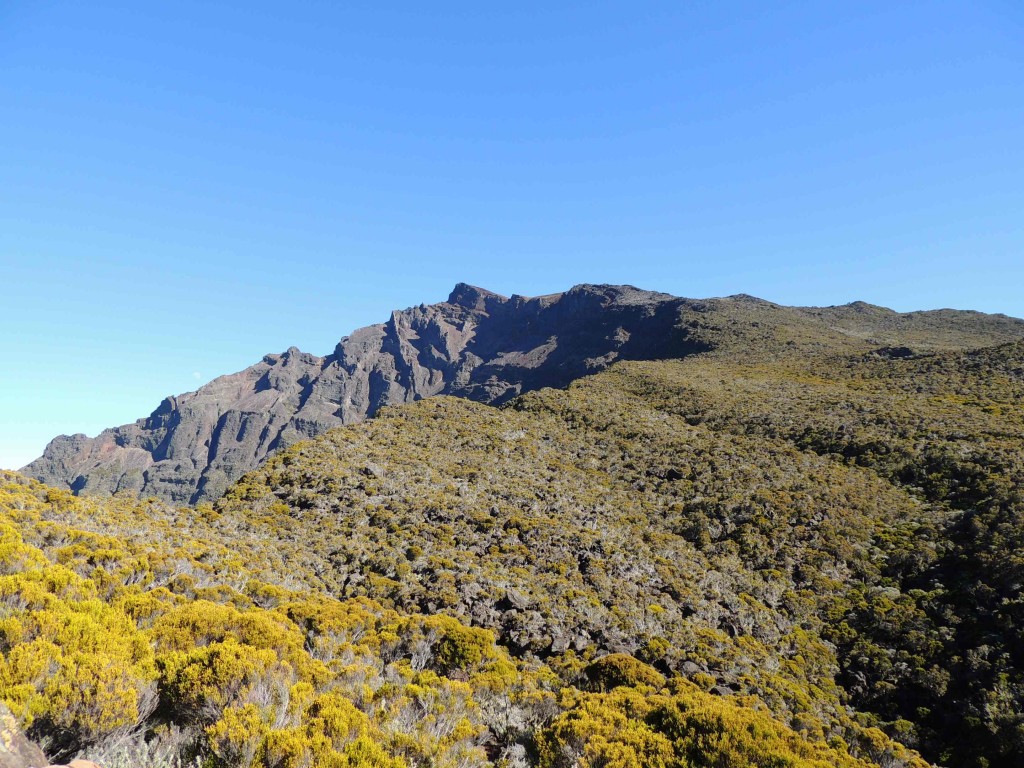 Le Piton des Neiges depuis Cilaos Habiter La Réunion